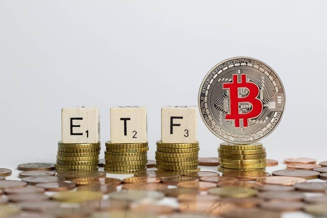 Bitcoin ETFs See $172M Weekly Outflows as Market Faces Sharp Downturn